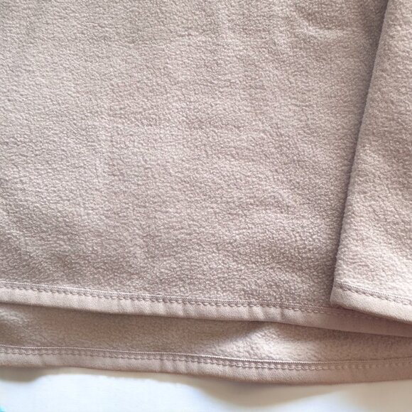 The North Face Women's TKA Glacier Quarter Zip Fleece Sweater in Lavender Fog - Picture 9 of 10